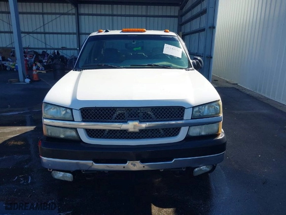2003 Chevrolet Silverado 2500HD LS with VIN 1GCHK23113F221752, listed as a IAAI auction lot 41540935 with 414,826 mi miles. Bid and sale history available at carsss.com. Image 12.