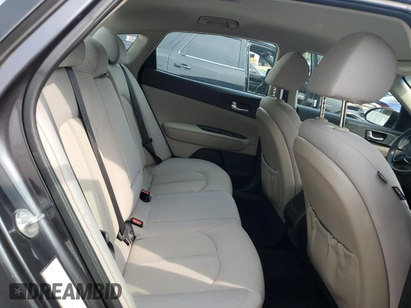 2017 Kia Optima LX with VIN 5XXGT4L32HG130715, listed as a Copart auction lot 60210495 with 132,934 mi miles and Clean title. Bid and sale history available at DreamBid. Image 10.