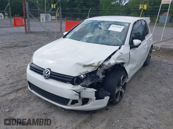 2013 Volkswagen Golf w/Conv & Sunroof с VIN WVWDB7AJ0DW128849, выставлен на аукционе IAAI как лот 42132601 с пробегом 143 182 миль миль и . История ставок и продаж доступна на DreamBid. Изображение 2.