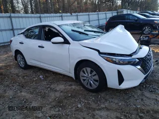 2024 Nissan Sentra S z VIN 3N1AB8BVXRY388396, wystawiony jako Copart lot #86353904 z przebiegiem 4664 mil mil oraz Szkoda całkowita • Salvage title. Historia ofert i sprzedaży dostępna na DreamBid. Obrazek 4.