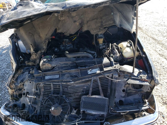 1994 Chevrolet Suburban with VIN 1GNGK26N0RJ420718, listed as a Copart auction lot 43463434 with 137,190 mi miles and Salvage Title. Bid and sale history available at carsss.com. Image 13.