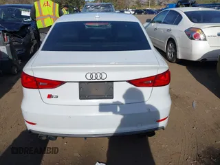 2015 Audi A3 Premium z VIN WAUBFGFF8F1085777, wystawiony jako IAAI lot #42123105 z przebiegiem 102 794 mil mil oraz . Historia ofert i sprzedaży dostępna na DreamBid. Obrazek 16.