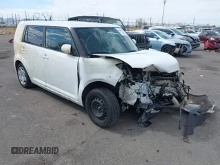 2008 Scion xB with VIN JTLKE50E281034521, listed as a IAAI auction lot 41896438 with 136,605 mi miles. Bid and sale history available at carsss.com. Image 1.