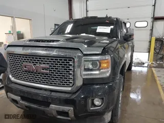 2017 GMC Sierra 2500HD Denali with VIN 1GT12UEY1HF212175, listed as a IAAI auction lot 40998857 with 80,297 mi miles. Bid and sale history available at carsss.com. Image 12.
