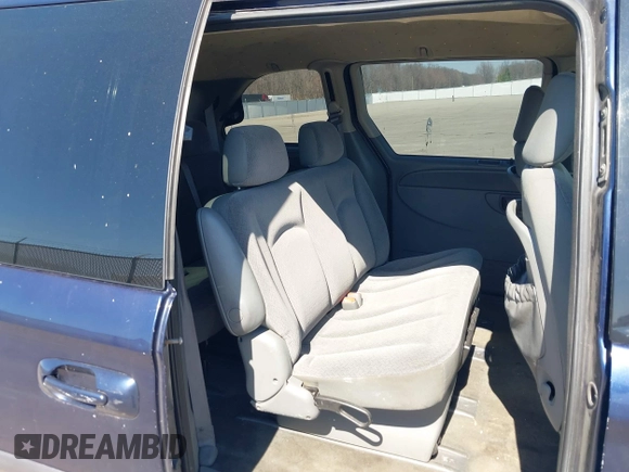 2006 Chrysler Town & Country with VIN 1A4GP45R36B533363, listed as a IAAI auction lot 41758823 with 265,663 mi miles and . Bid and sale history available at DreamBid. Image 8.