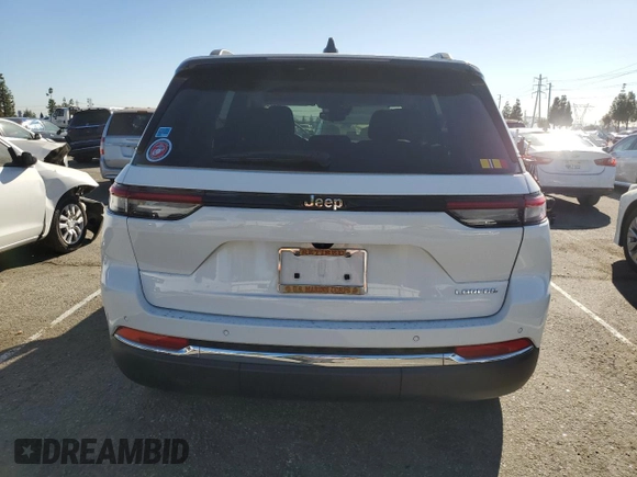 2023 Jeep Grand Cherokee Laredo with VIN 1C4RJGAG5PC610249, listed as a Copart auction lot 81630784 with 43,286 mi miles and Salvage title. Bid and sale history available at DreamBid. Image 6.