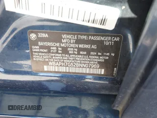 2011 BMW 3 Series 328i with VIN WBAPH7G52BNN07969, listed as a IAAI auction lot 41815185 with 159,860 mi miles. Bid and sale history available at carsss.com. Image 9.