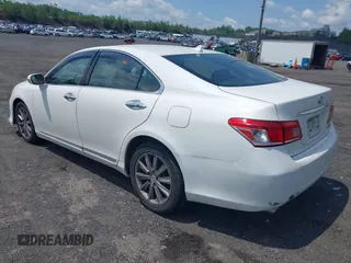 2012 Lexus ES 330 z VIN JTHBK1EG9C2488242, wystawiony jako IAAI lot #42603759 z przebiegiem 342 905 mil mil oraz . Historia ofert i sprzedaży dostępna na DreamBid. Obrazek 3.