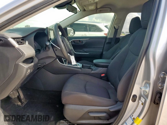 2021 Toyota RAV4 Hybrid LE z VIN JTMLWRFV2MD120920, wystawiony jako Copart lot #63752055 z przebiegiem 60 558 mil mil oraz Szkoda całkowita • Salvage title. Historia ofert i sprzedaży dostępna na DreamBid. Obrazek 7.