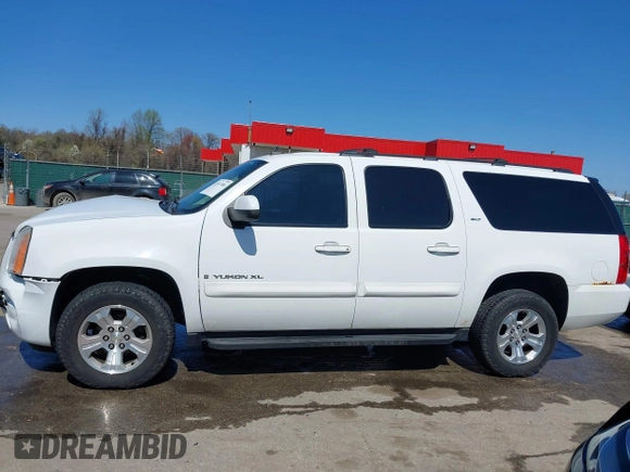2008 GMC Yukon XL SLT 4SB with VIN 1GKFK16378R139856, listed as a IAAI auction lot 41933788 with 120,767 mi miles and . Bid and sale history available at carsss.com. Image 14.