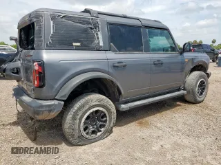 2023 Ford Bronco z VIN 1FMEE5DH1PLB80999, wystawiony jako Copart lot #64993015 z przebiegiem 36 436 mil mil oraz Szkoda całkowita • Salvage title. Historia ofert i sprzedaży dostępna na DreamBid. Obrazek 3.