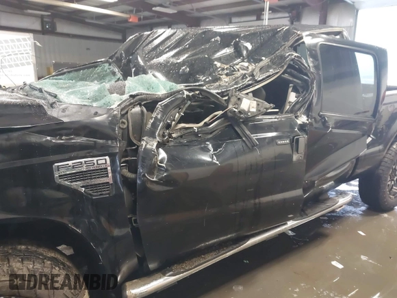 2010 Ford Super Duty F-250 SRW XL with VIN 1FTSW2BY5AEB35467, listed as a IAAI auction lot 41614550 with 190,759 mi miles. Bid and sale history available at carsss.com. Image 6.