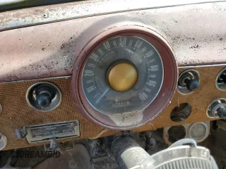 1951 Ford Crown Victoria z VIN B1BF140482, wystawiony jako Copart lot #69078904 z przebiegiem 636 601 mil mil oraz Szkoda całkowita • Salvage title. Historia ofert i sprzedaży dostępna na DreamBid. Obrazek 9.
