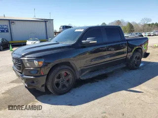 2021 Ram 1500 Big Horn z VIN 1C6RREFT9MN592641, wystawiony jako Copart lot #48671085 z przebiegiem 94 692 mil mil oraz Szkoda całkowita • Salvage title. Historia ofert i sprzedaży dostępna na DreamBid. Obrazek 1.
