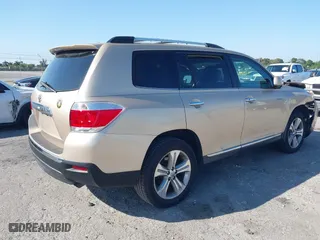 2013 Toyota Highlander Limited with VIN 5TDYK3EH2DS139594, listed as a IAAI auction lot 41806049 with 175,484 mi miles. Bid and sale history available at carsss.com. Image 4.