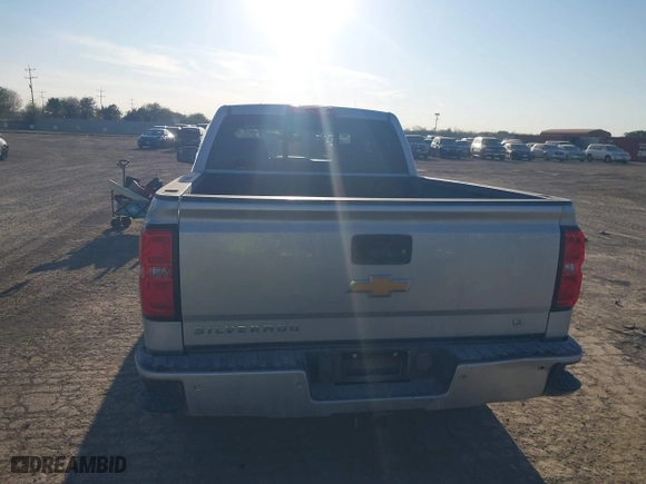 2018 Chevrolet Silverado 1500 LT with VIN 1GCVKREC1JZ343680, listed as a IAAI auction lot 41114773 with 92,889 mi miles. Bid and sale history available at carsss.com. Image 16.
