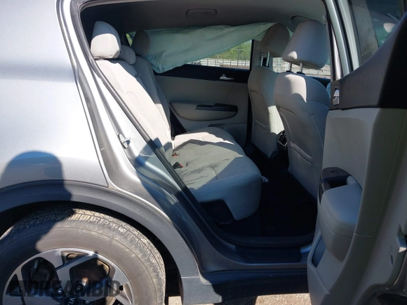2020 Kia Sportage LX z VIN KNDPMCAC8L7628865, wystawiony jako IAAI lot #42190291 z przebiegiem 72 646 mil mil oraz . Historia ofert i sprzedaży dostępna na DreamBid. Obrazek 8.