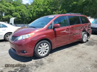 2014 Toyota Sienna Limited z VIN 5TDDK3DC6ES085013, wystawiony jako Copart lot #55119115 z przebiegiem 163 052 mil mil oraz Szkoda całkowita • Salvage title. Historia ofert i sprzedaży dostępna na DreamBid. Obrazek 1.
