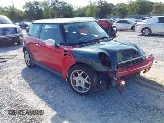 2006 MINI Hardtop S с VIN WMWRE33586TN27239, выставлен на аукционе IAAI как лот 42775957 с пробегом 165 133 миль миль и . История ставок и продаж доступна на DreamBid. Изображение 1.