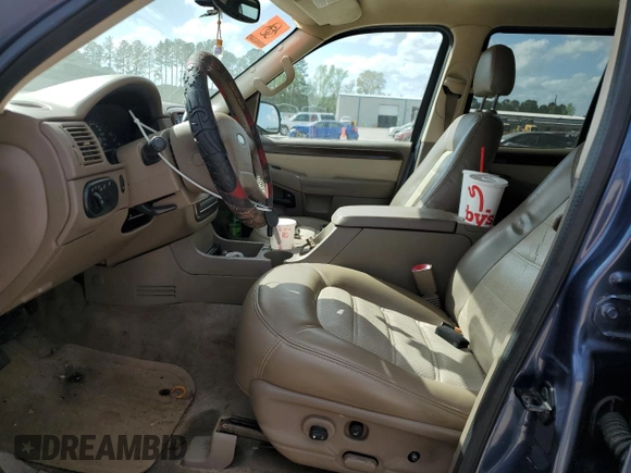 2005 Ford Explorer Eddie Bauer z VIN 1FMZU64K25UA68211, wystawiony jako Copart lot #51275025 z przebiegiem 220 353 mil mil oraz Szkoda całkowita • Salvage title. Historia ofert i sprzedaży dostępna na DreamBid. Obrazek 7.