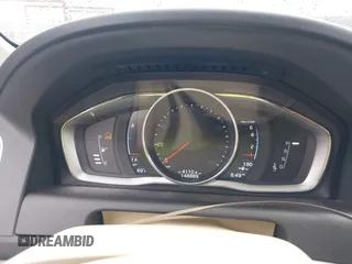 2016 Volvo XC60 T5 Drive-E Premier с VIN YV440MDKXG2825947, выставлен на аукционе IAAI как лот 42439589 с пробегом 148 889 миль миль и . История ставок и продаж доступна на DreamBid. Изображение 7.