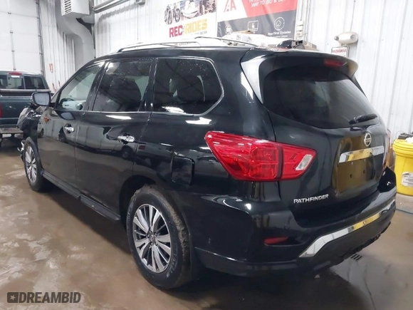 2019 Nissan Pathfinder S with VIN 5N1DR2MM2KC631863, listed as a IAAI auction lot 41454779 with 87,734 mi miles. Bid and sale history available at carsss.com. Image 3.