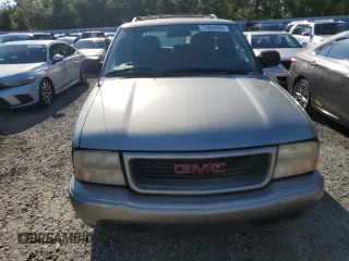 2000 GMC Jimmy SLS Base with VIN 1GKCS18W0YK167906, listed as a Copart auction lot 73840484 with 141,230 mi miles and Salvage Title. Bid and sale history available at carsss.com. Image 5.
