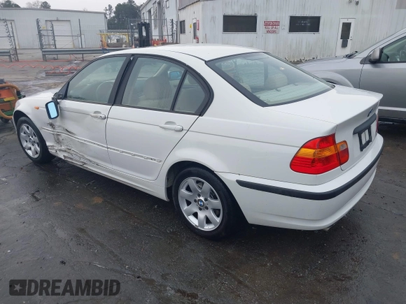 2003 BMW 3 Series 325i z VIN WBAEV33473KL58984, wystawiony jako IAAI lot #41495695 z przebiegiem 16 468 mil mil oraz . Historia ofert i sprzedaży dostępna na DreamBid. Obrazek 3.