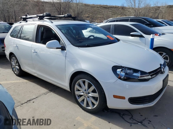 2012 Volkswagen Jetta SportWagen TDI w/Sunroof with VIN 3VWPL7AJXCM642035, listed as a Copart auction lot 48584605 with 0 mi miles and Non Repairable. Bid and sale history available at carsss.com. Image 4.
