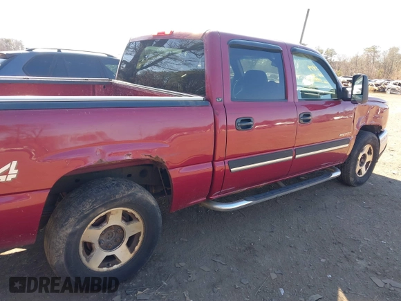 2006 Chevrolet Silverado 1500 LT1 with VIN 2GCEK13N061244970, listed as a IAAI auction lot 41663479 with 315,626 mi miles. Bid and sale history available at carsss.com. Image 6.