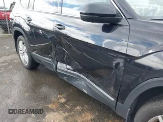 2018 Volkswagen Atlas SEL Premium z VIN 1V2NR2CA5JC533259, wystawiony jako IAAI lot #41799476 z przebiegiem 49 616 mil mil oraz . Historia ofert i sprzedaży dostępna na DreamBid. Obrazek 6.