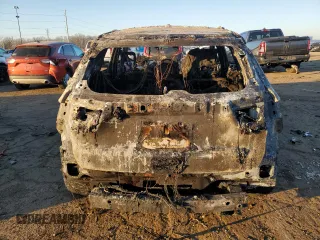 2022 Jeep Compass Limited z VIN 3C4NJDCB3NT112101, wystawiony jako Copart lot #88647215 z przebiegiem Nie podano mil oraz Szkoda całkowita • Salvage title. Historia ofert i sprzedaży dostępna na DreamBid. Obrazek 6.