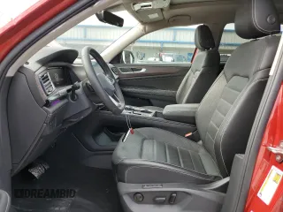 2024 Volkswagen Atlas SEL z VIN 1V2BR2CA3RC533646, wystawiony jako Copart lot #56513415 z przebiegiem 10 498 mil mil oraz Czysty tytuł • Clean title. Historia ofert i sprzedaży dostępna na DreamBid. Obrazek 7.