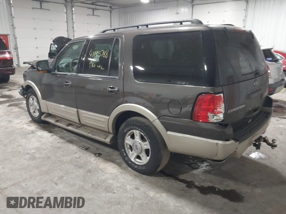 2005 Ford Expedition Eddie Bauer with VIN 1FMFU18575LA91113, listed as a IAAI auction lot 41195788 with 185,032 mi miles. Bid and sale history available at carsss.com. Image 3.