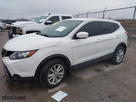 2018 Nissan Rogue Sport S with VIN JN1BJ1CP3JW189846, listed as a IAAI auction lot 41535377 with 69,683 mi miles. Bid and sale history available at carsss.com. Image 17.