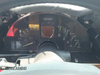 1994 Chevrolet Corvette z VIN 1G1YY22P6R5111291, wystawiony jako IAAI lot #42379116 z przebiegiem Nie podano mil oraz . Historia ofert i sprzedaży dostępna na DreamBid. Obrazek 14.