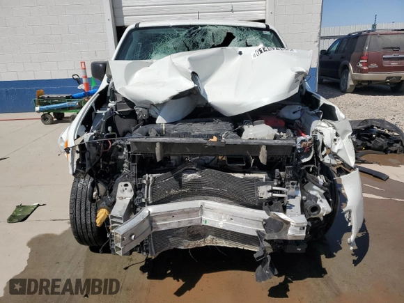 2023 Jeep Renegade Latitude z VIN ZACNJDB10PPP59961, wystawiony jako Copart lot #61457135 z przebiegiem Nie podano mil oraz Szkoda całkowita • Salvage title. Historia ofert i sprzedaży dostępna na DreamBid. Obrazek 5.