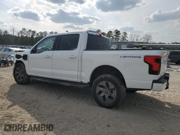 2024 Ford F-150 Lightning Flash z VIN 1FT6W3L70RWG21137, wystawiony jako Copart lot #48894615 z przebiegiem Nie podano mil oraz Szkoda całkowita • Salvage title. Historia ofert i sprzedaży dostępna na DreamBid. Obrazek 2.