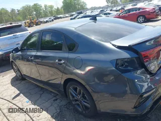 2021 Kia Forte GT-Line z VIN 3KPF34AD2ME341973, wystawiony jako IAAI lot #42084462 z przebiegiem 61 542 mil mil oraz . Historia ofert i sprzedaży dostępna na DreamBid. Obrazek 14.