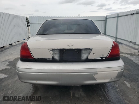 2010 Ford Police Interceptor z VIN 2FABP7BV1AX118041, wystawiony jako Copart lot #46353185 z przebiegiem 111 683 mil mil oraz Czysty tytuł • Clean title. Historia ofert i sprzedaży dostępna na DreamBid. Obrazek 6.