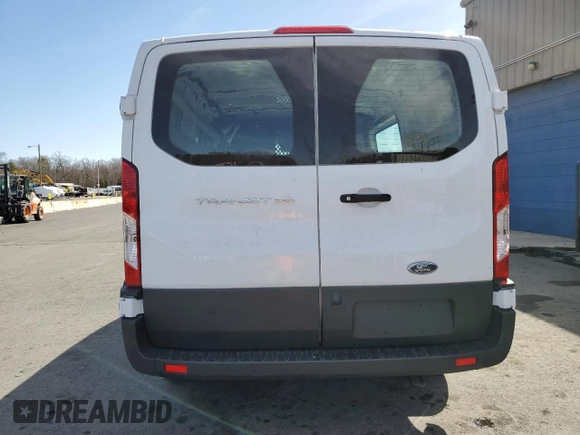 2024 Ford Transit Cargo with VIN 1FTBR1Y81RKA87665, listed as a Copart auction lot 49506245 with 2,371 mi miles and Clean Title. Bid and sale history available at DreamBid. Image 6.