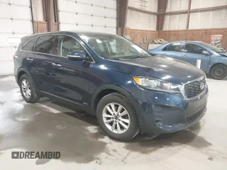2019 Kia Sorento LX z VIN 5XYPGDA58KG495332, wystawiony jako IAAI lot #42116523 z przebiegiem 90 800 mil mil oraz . Historia ofert i sprzedaży dostępna na DreamBid. Obrazek 1.