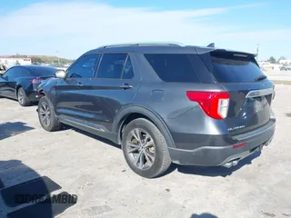 2020 Ford Explorer Platinum with VIN 1FM5K8HC4LGA48685, listed as a IAAI auction lot 41343225 with 55,459 mi miles. Bid and sale history available at carsss.com. Image 3.