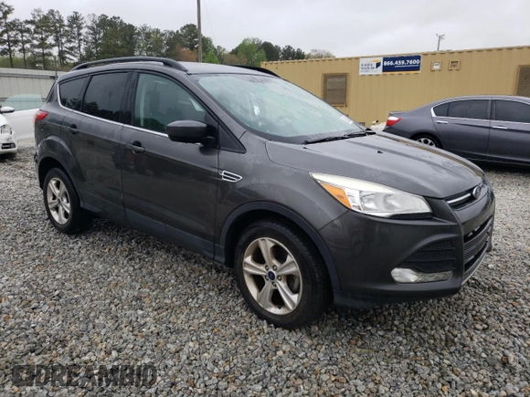 2016 Ford Escape SE with VIN 1FMCU0GX8GUA95524, listed as a Copart auction lot 50462865 with 105,944 mi miles and Salvage Title. Bid and sale history available at carsss.com. Image 4.