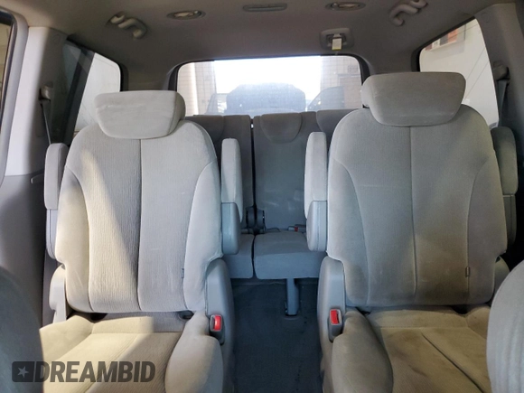 2006 Kia Sedona LX with VIN KNDMB233866030396, listed as a Copart auction lot 76388714 with 171,682 mi miles and Salvage Title. Bid and sale history available at carsss.com. Image 10.