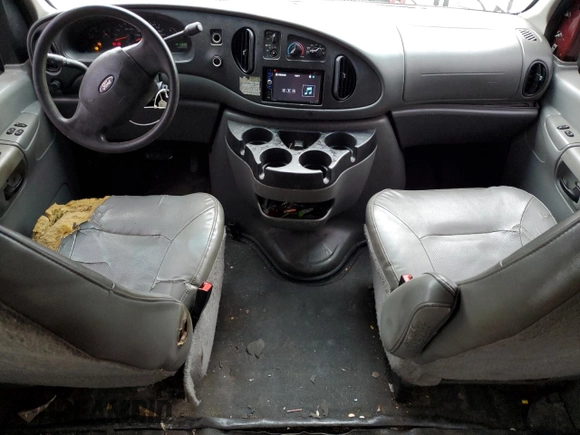 2008 Ford Econoline Passenger XL with VIN 1FMNE11W28DB28420, listed as a Copart auction lot 69724594 with 481,294 mi miles and Salvage Title. Bid and sale history available at DreamBid. Image 8.