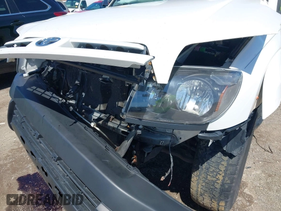 2004 Toyota 4Runner SR5 with VIN JTEBU14R240025253, listed as a IAAI auction lot 42170891 with 238,866 mi miles and . Bid and sale history available at DreamBid. Image 6.
