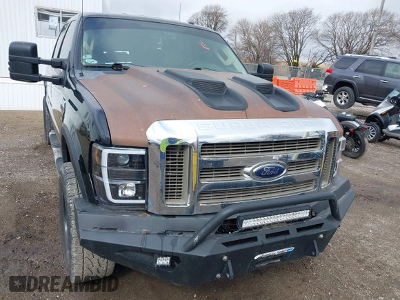 2010 Ford Super Duty F-250 SRW XL with VIN 1FTSW2BR2AEB07232, listed as a IAAI auction lot 41948951 with 124,116 mi miles. Bid and sale history available at carsss.com. Image 12.