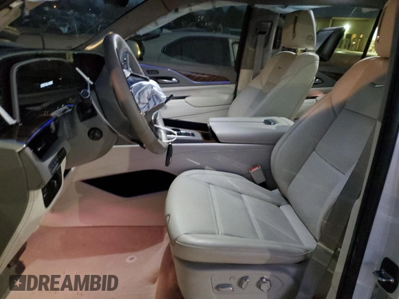 2024 Cadillac Escalade ESV 4WD Premium Luxury Platinum z VIN 1GYS4MKL5RR266838, wystawiony jako Copart lot #41866695 z przebiegiem 7 147 mil mil oraz Szkoda całkowita • Salvage title. Historia ofert i sprzedaży dostępna na DreamBid. Obrazek 7.