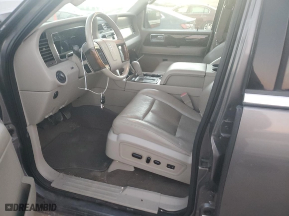2013 Lincoln Navigator L with VIN 5LMJJ3H59DEL00625, listed as a Copart auction lot 81787254 with 117,893 mi miles and Salvage Title. Bid and sale history available at carsss.com. Image 7.
